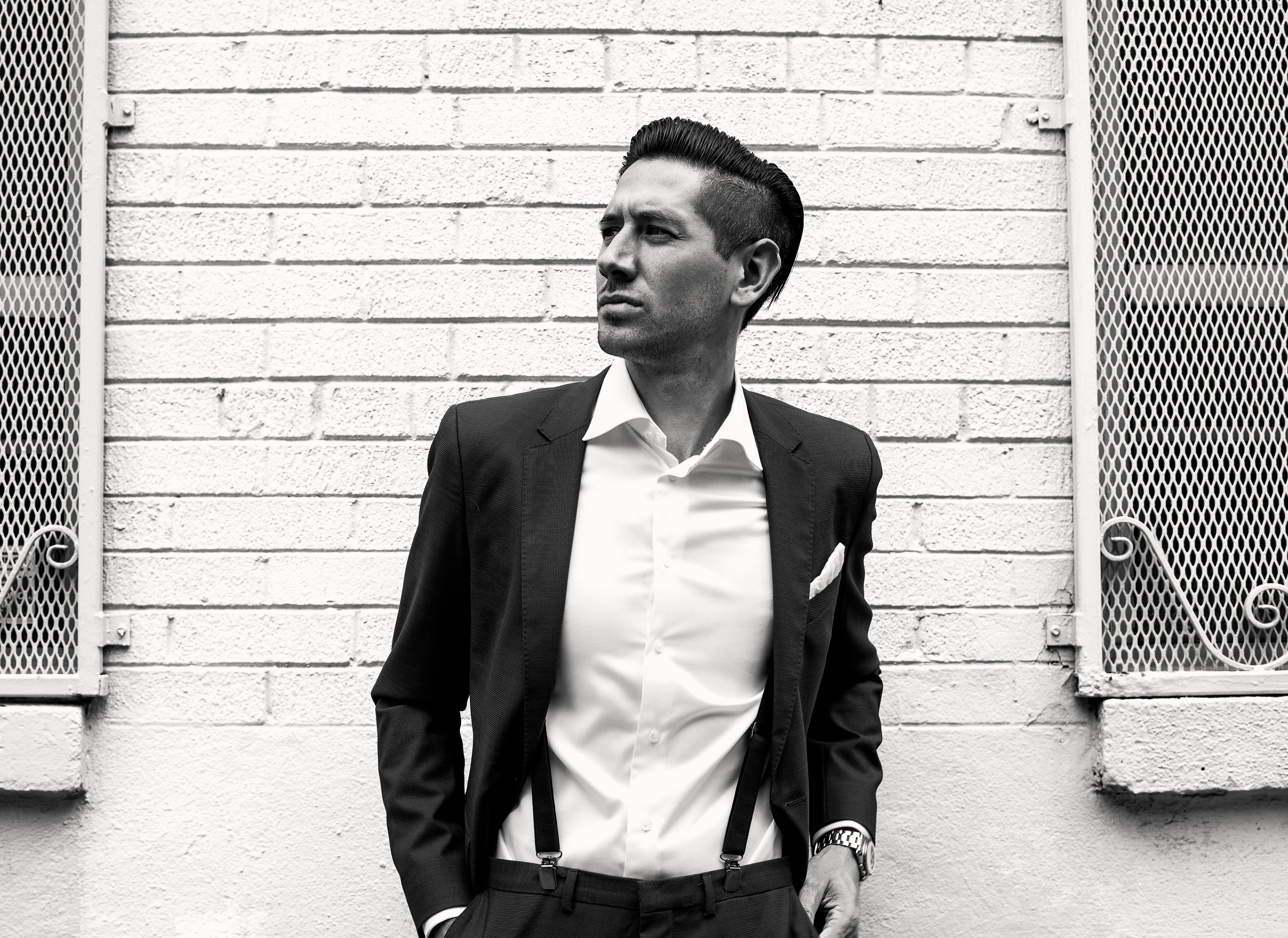 files/black-and-white-image-of-mens-formal-fashion.jpg
